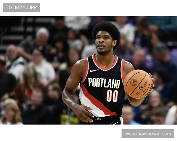 亨德森本赛季助攻数据表现稳健，持续提升中场组织能力